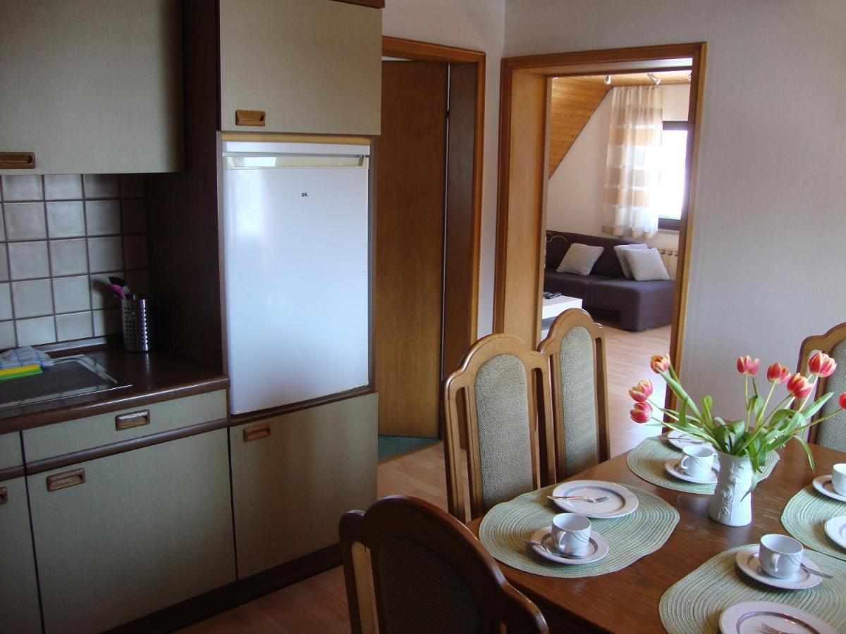 Haus Reif Apartment Dombuhl Екстериор снимка