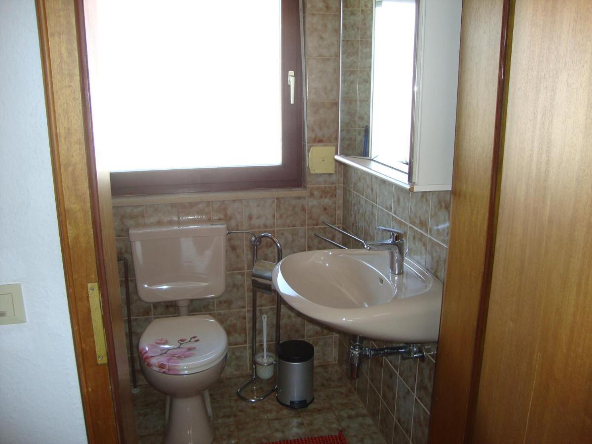 Haus Reif Apartment Dombuhl Екстериор снимка